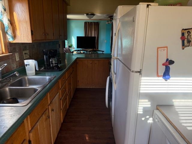 302 Main Street Highland, WI 53543 - Photo 7 of 12