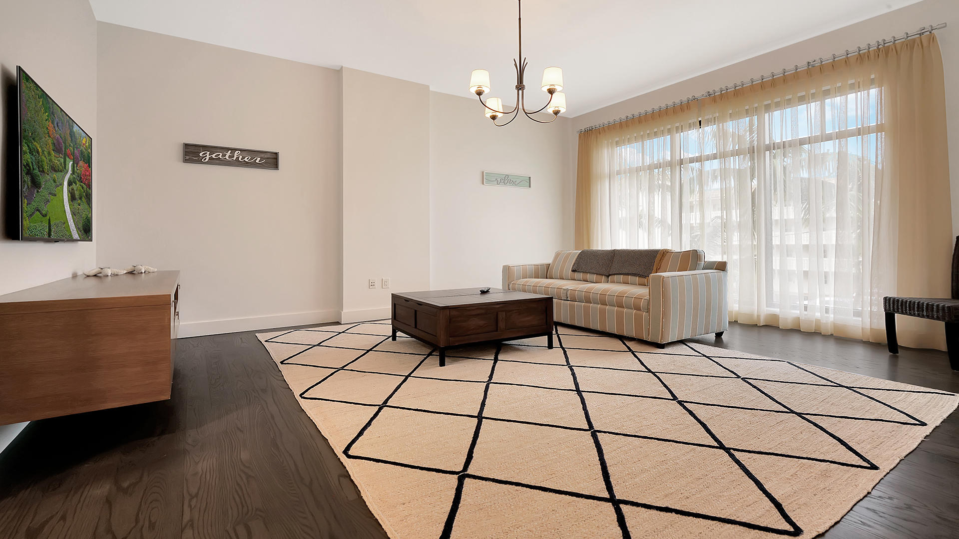 200 East Palmetto Park Road, Unit 7 Boca Raton, FL 33432 - Photo 10 of 38 Living Room 3