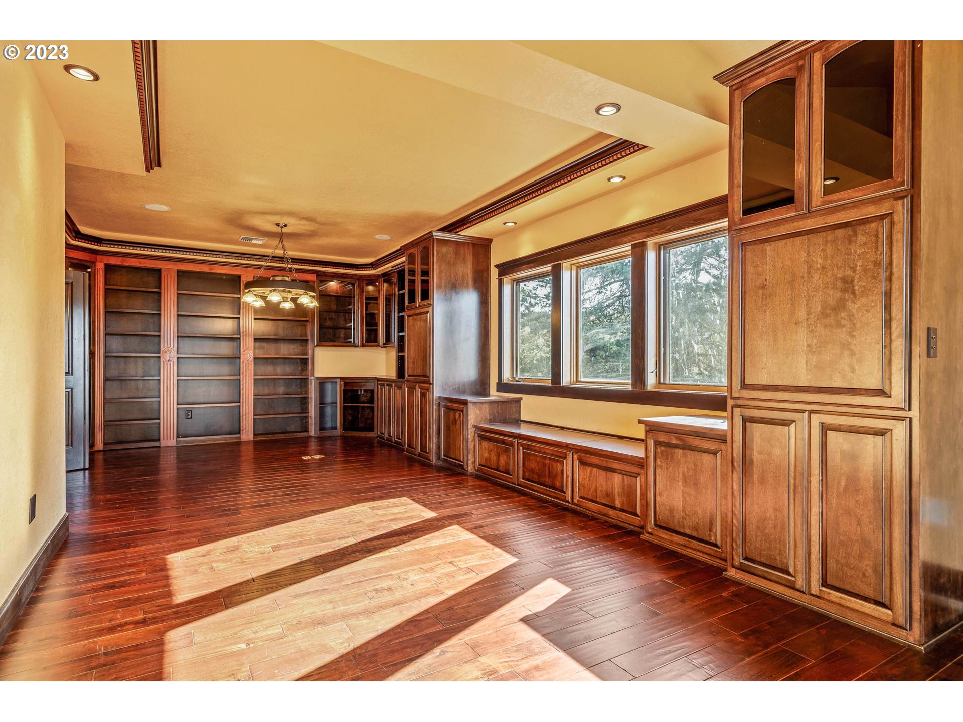32571 Camas Swale Road Creswell, OR 97426 - Photo 22 of 48 Gallery Image 22