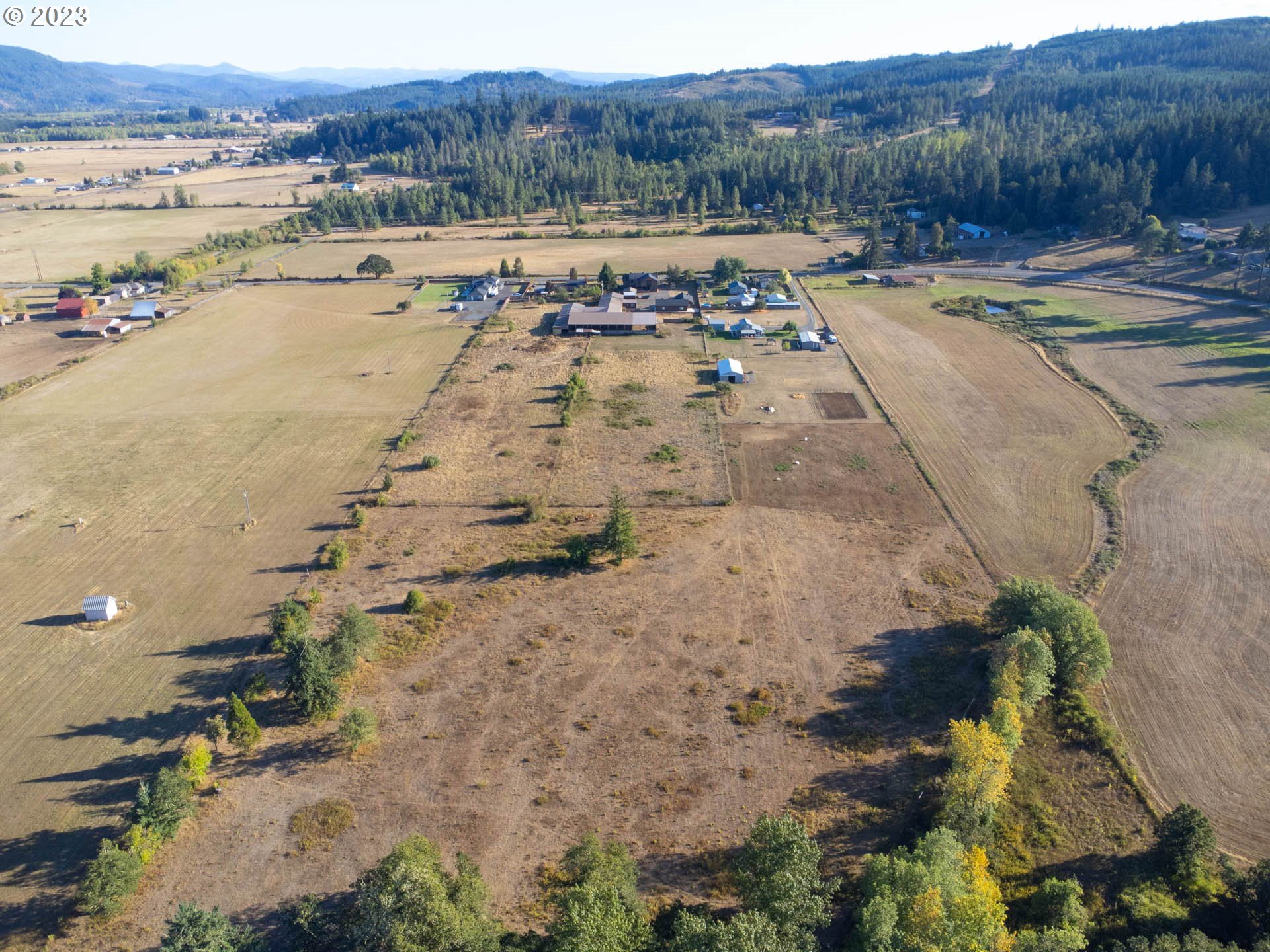 32571 Camas Swale Road Creswell, OR 97426 - Photo 46 of 48 Gallery Image 46
