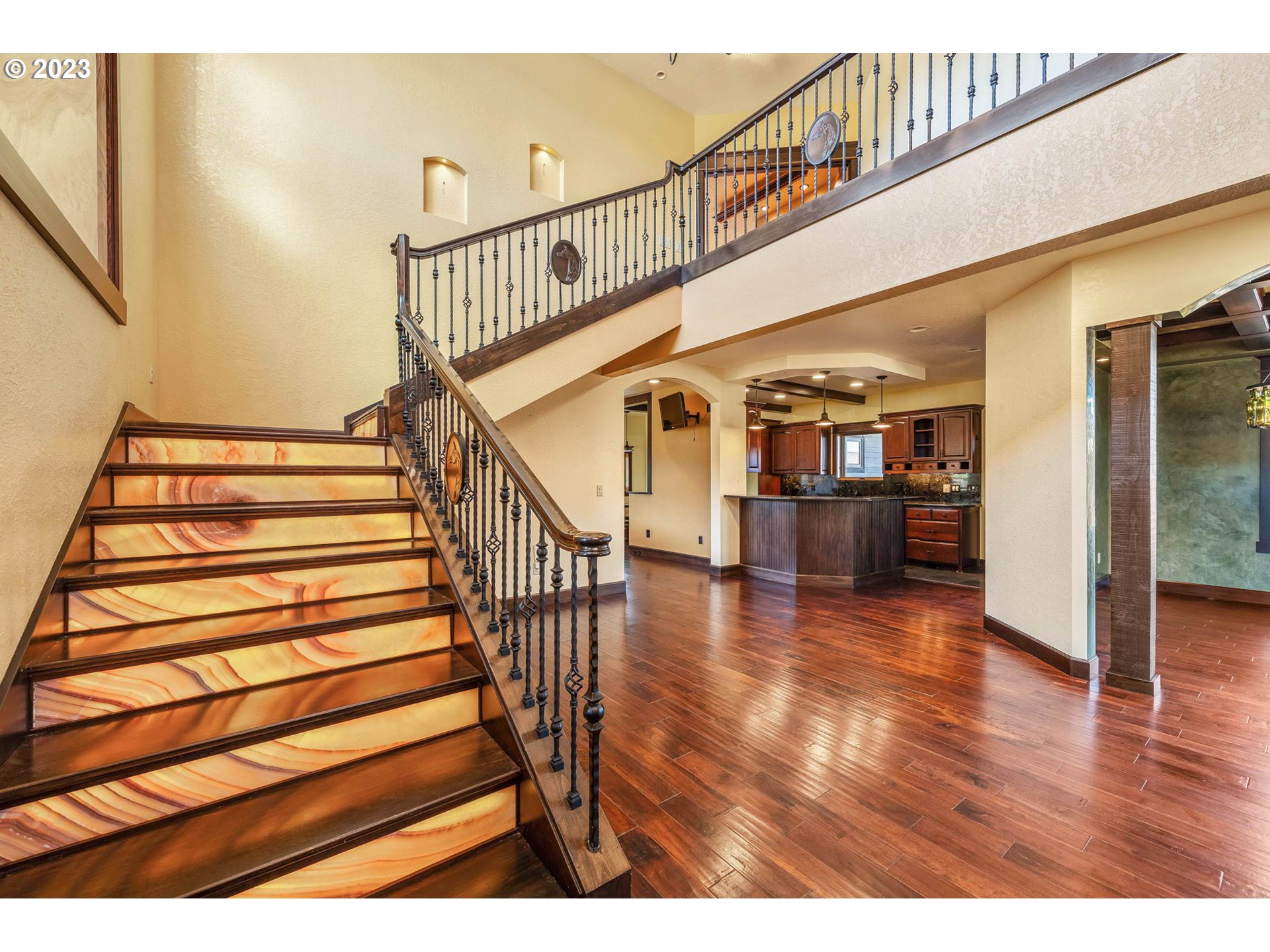 32571 Camas Swale Road Creswell, OR 97426 - Photo 5 of 48 Gallery Image 5