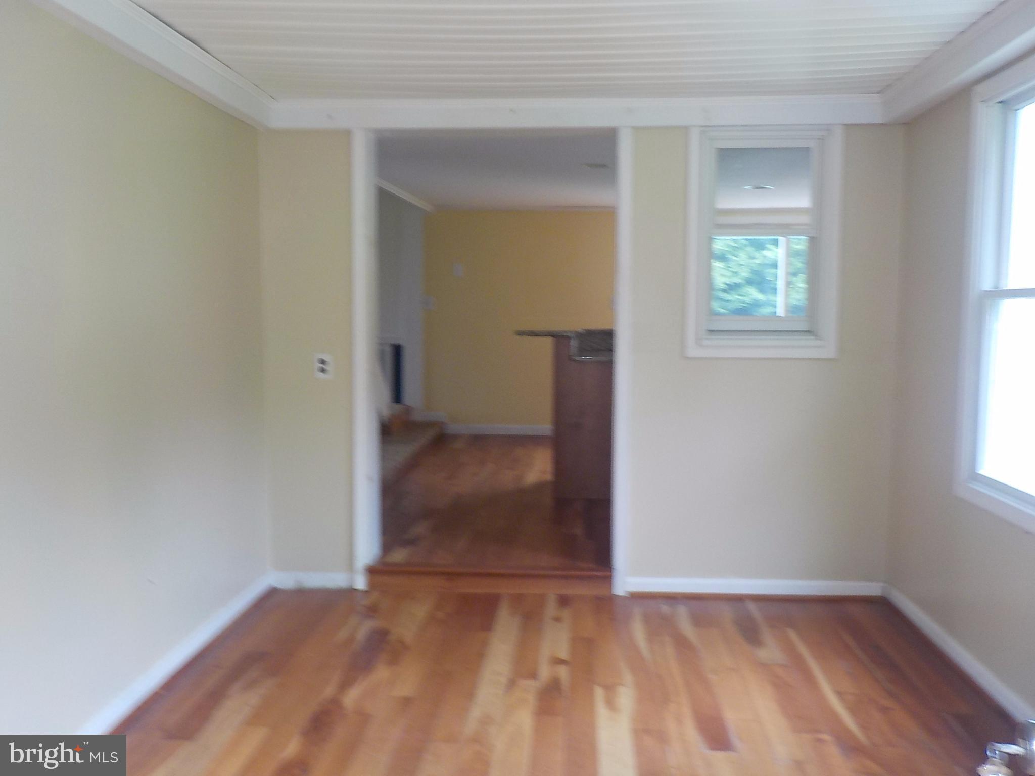 30515 Deep Branch Road Trappe, MD 21673 - Photo 2 of 18 Side entrance room