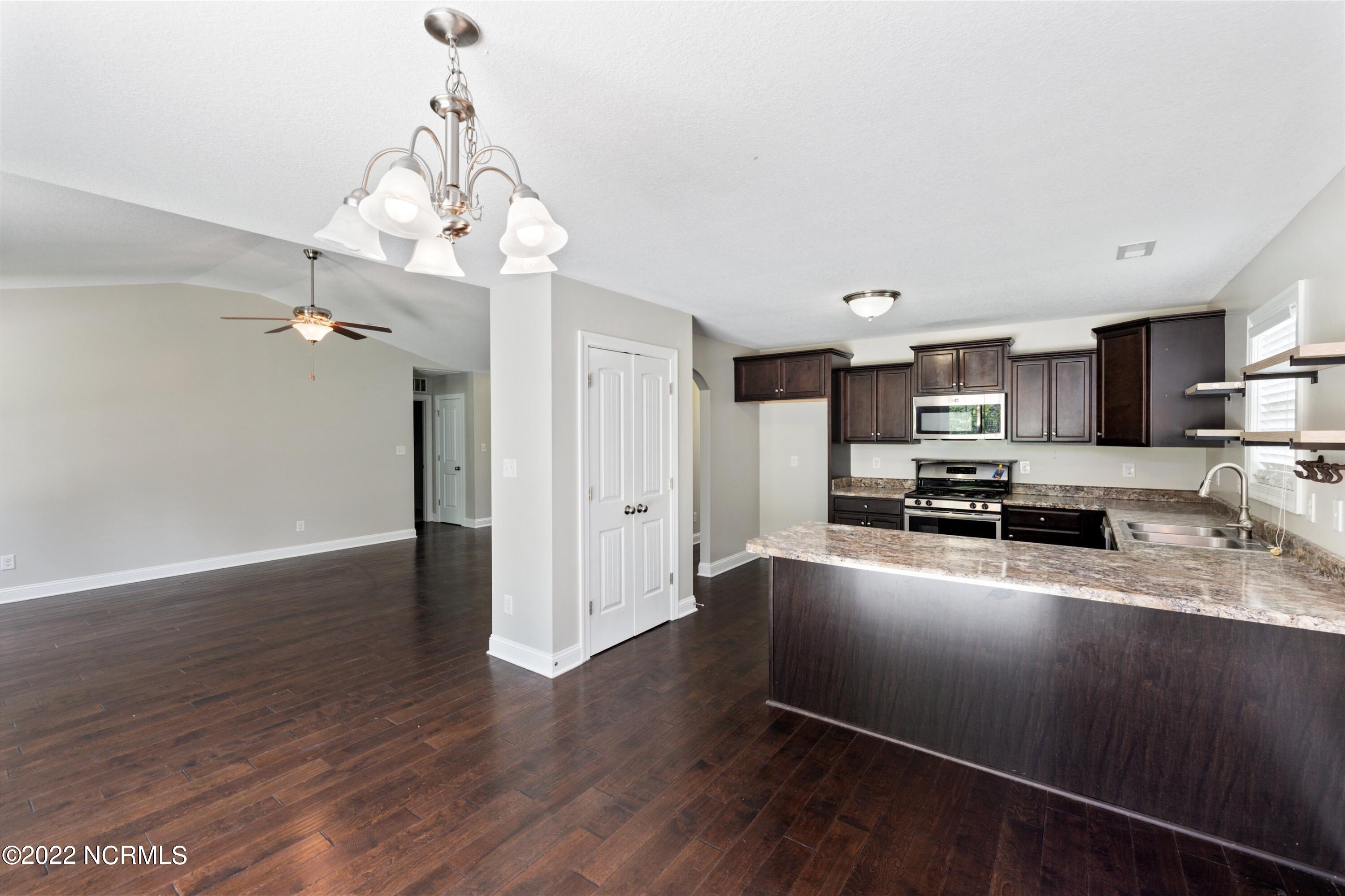 142 Mardella Way Holly Ridge, NC 28445 - Photo 13 of 35 1Q3A0947.jpg-SMALL