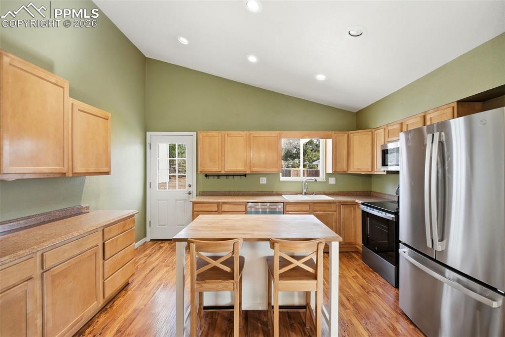 1228 Shrider Road Colorado Springs, CO 80920 - Photo 17 of 48