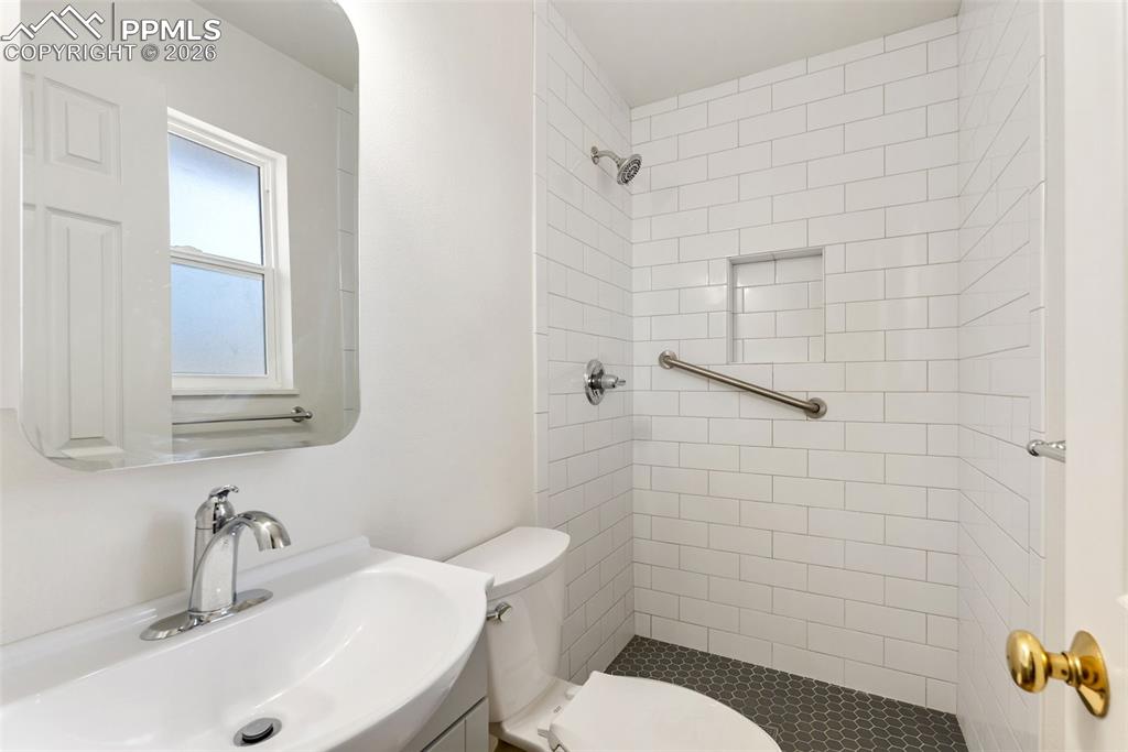 1228 Shrider Road Colorado Springs, CO 80920 - Photo 34 of 48