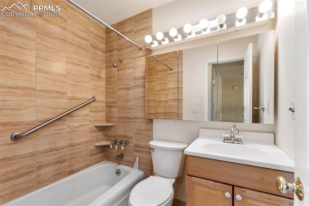 1228 Shrider Road Colorado Springs, CO 80920 - Photo 37 of 48