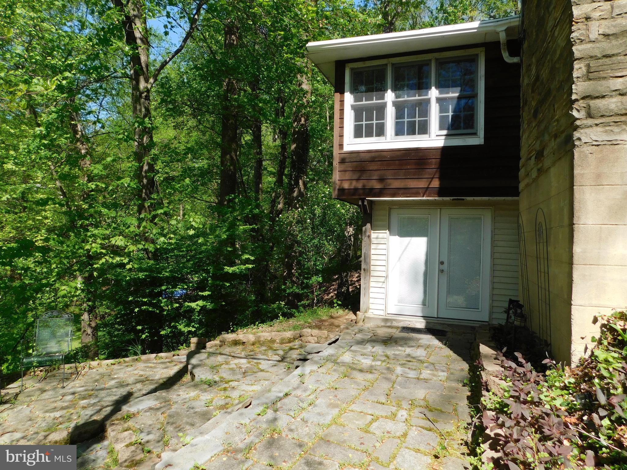 205 Crozerville Road Aston, PA 19014 - Photo 4 of 31 Exterior Side