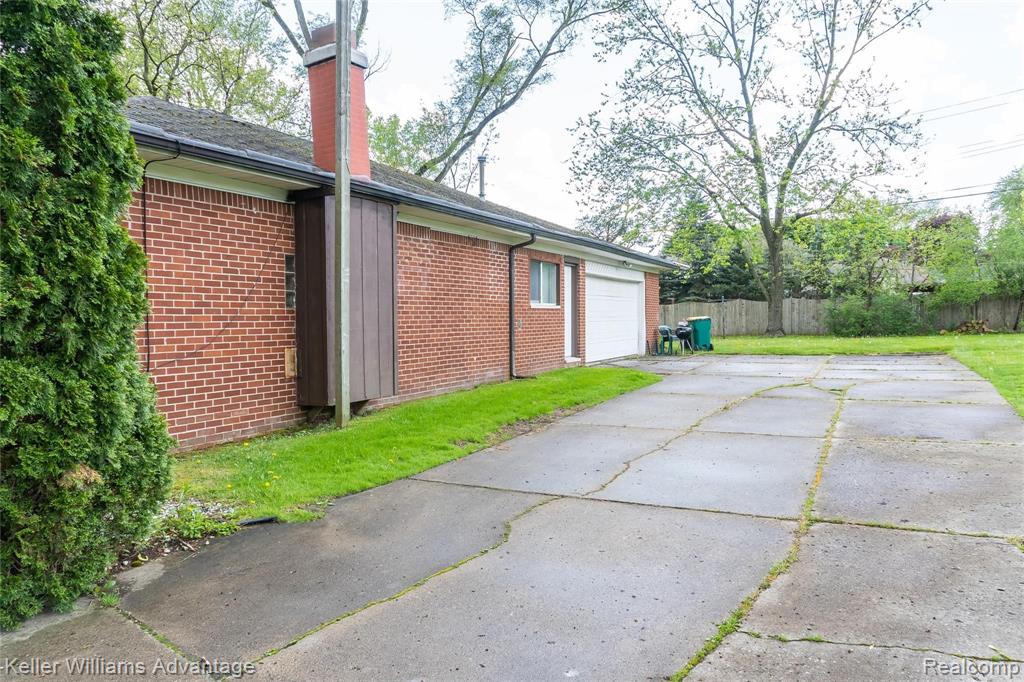 26073 Drake Road Farmington Hills, MI 48331 - Photo 38 of 39