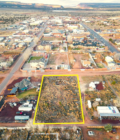 740 Elm Street, Unit 12 Hildale, UT 84784 - Photo 2 of 11 Aerial view of property and surrounding area with property boundaries highlighted