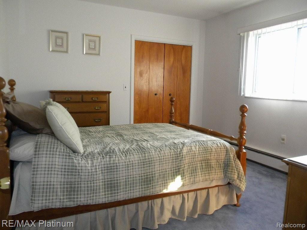 11102 Clyde Road Fenton, MI 48430 - Photo 17 of 25 Large Bedroom Sizes