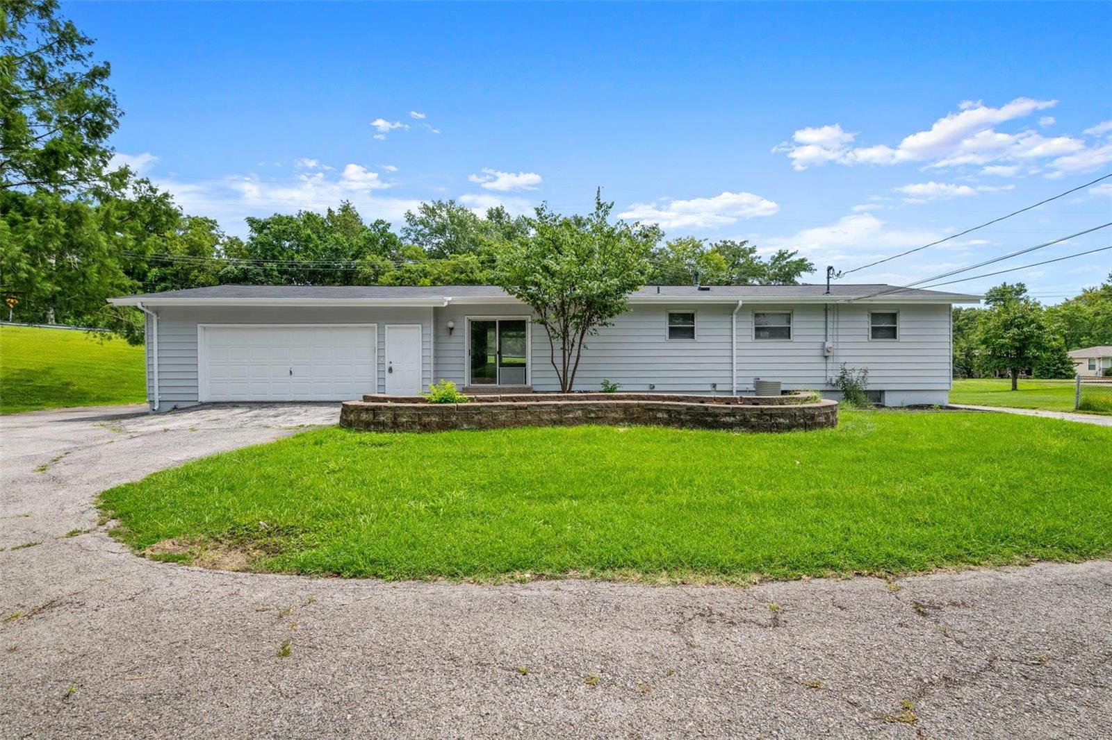 6901 Becker Road St. Louis, MO 63129 - Photo 5 of 33 Gallery Image 5
