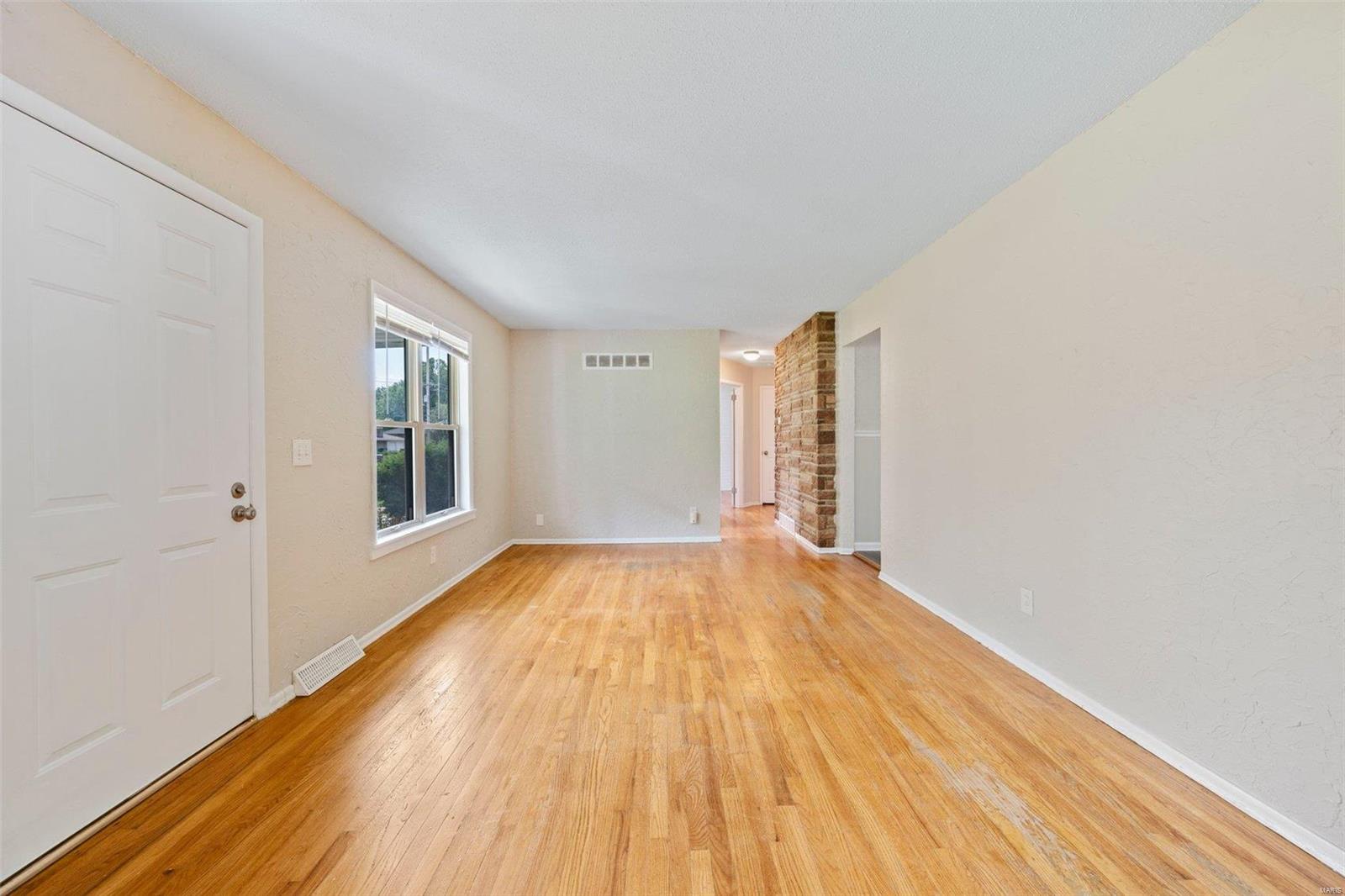 6901 Becker Road St. Louis, MO 63129 - Photo 10 of 33 Gallery Image 10