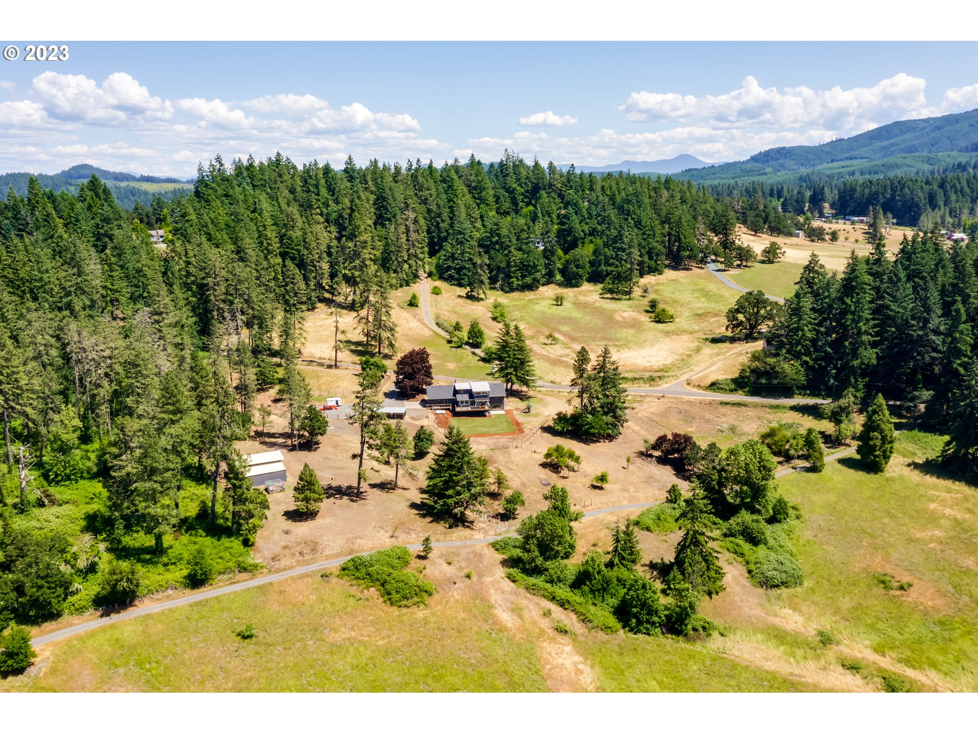 83811 Morning Star Road Creswell, OR 97426 - Photo 3 of 48 Gallery Image 3