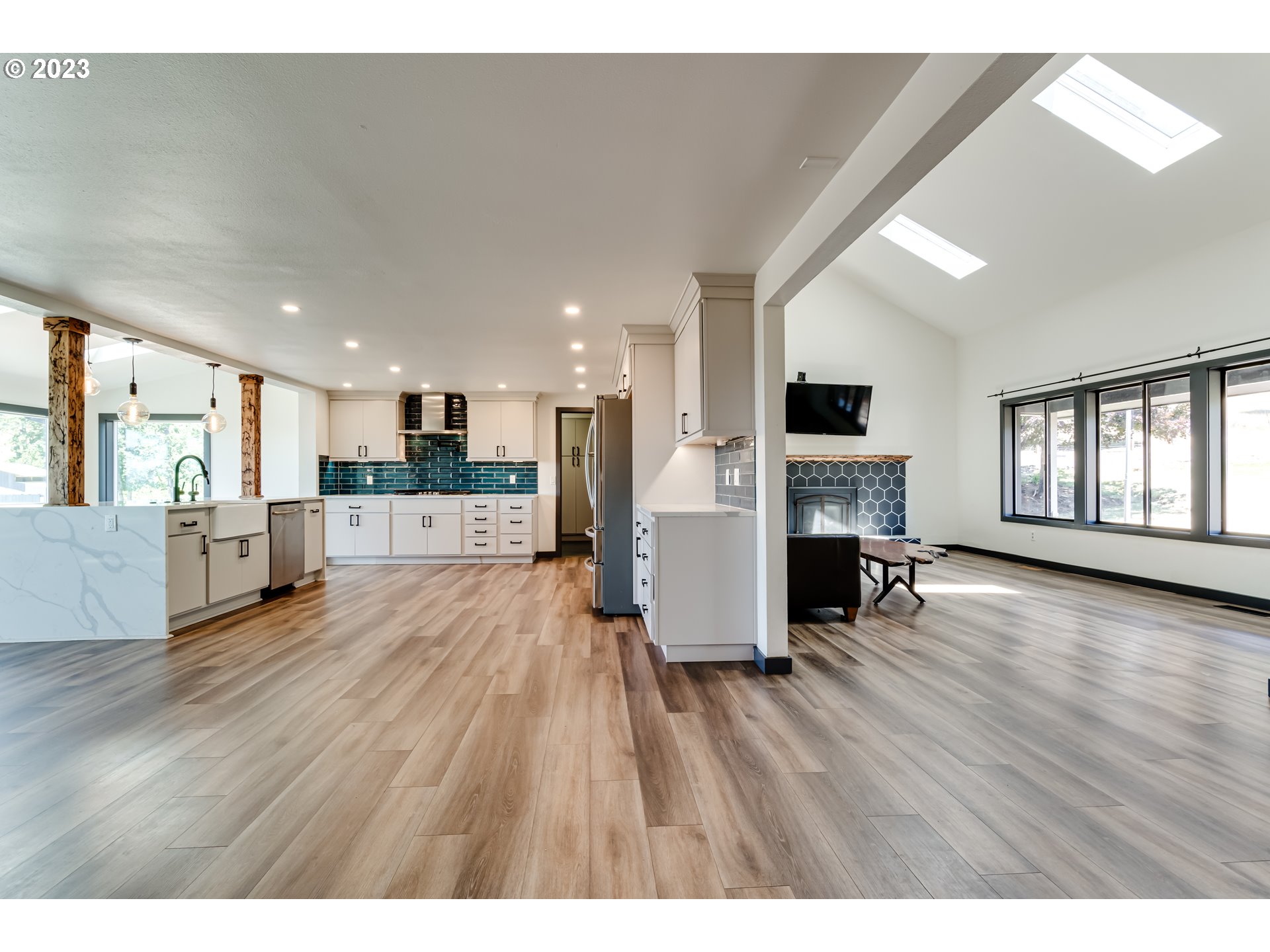 83811 Morning Star Road Creswell, OR 97426 - Photo 8 of 48 Gallery Image 8