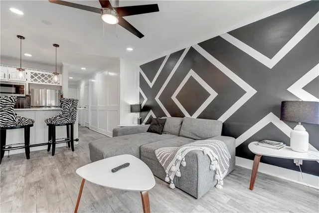 $163,000 | 215 Piedmont Avenue Northeast, Unit 2210, Atlanta, GA 30308