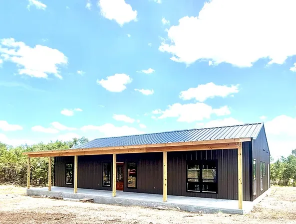$529,000 | 119 Broken Spur Road, Mountain Home, TX 78058