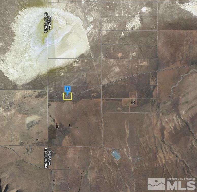 74-061-31 Fish Springs Road Reno, NV 89510 - Photo 4 of 5 a bathroom with a shower