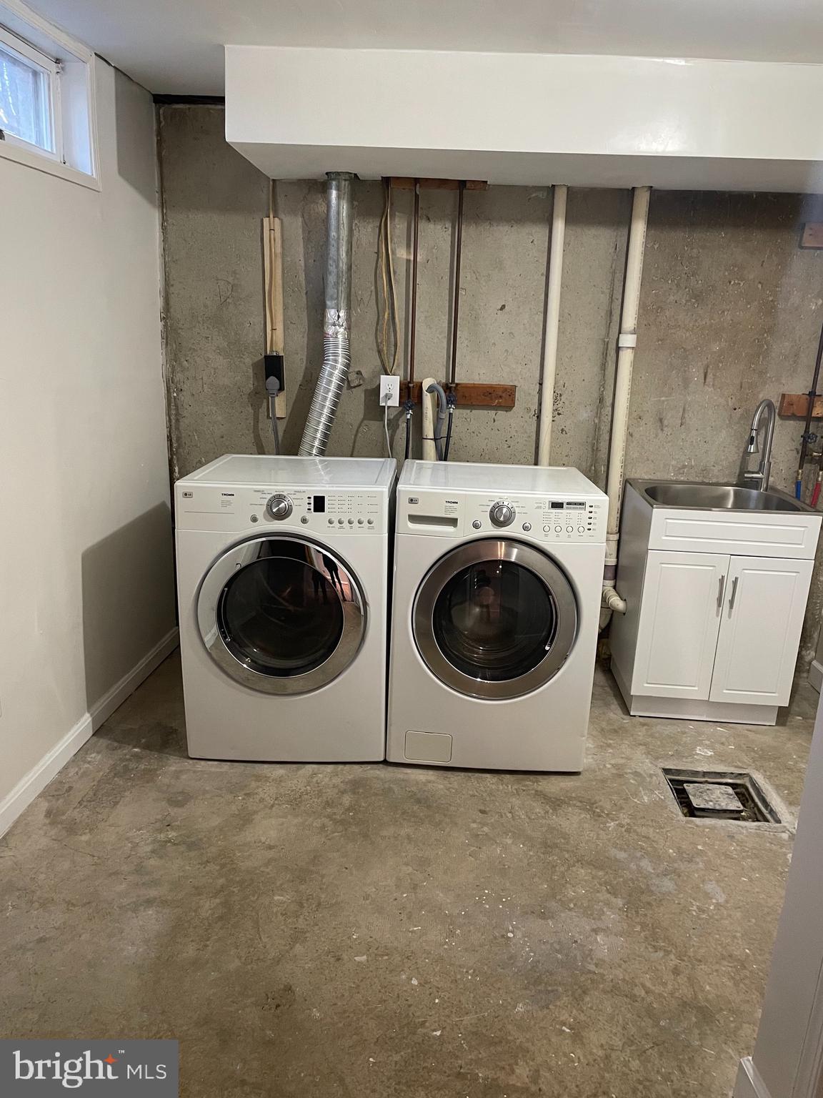7902 Galloping Circle Baltimore, MD 21244 - Photo 17 of 33 Laundry Room