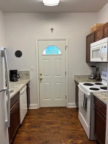 $1,350 | 3227 Vincennes Place, New Orleans, LA 70125