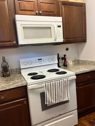 $1,350 | 3227 Vincennes Place, New Orleans, LA 70125