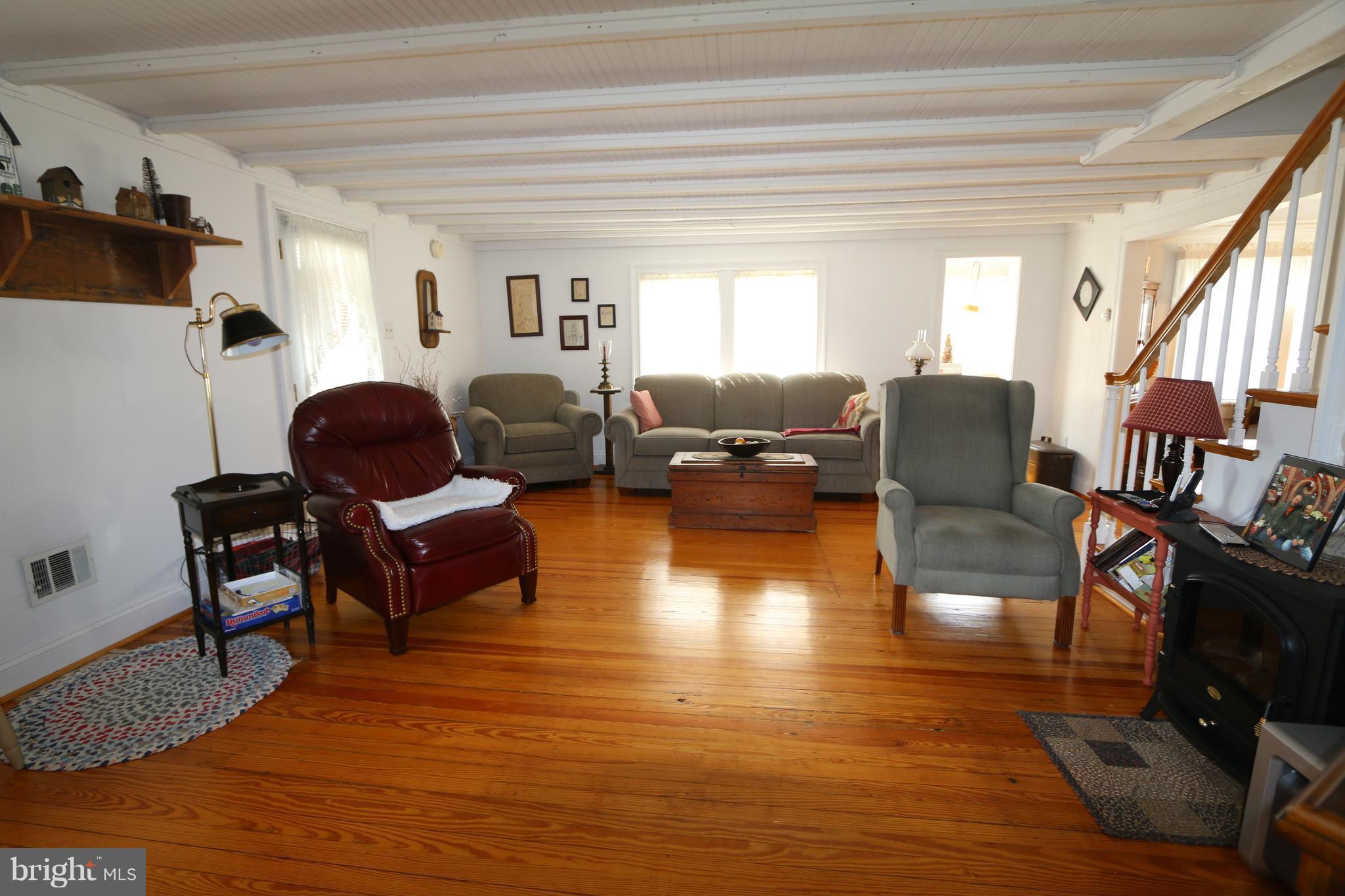 18804 Lappans Road Boonsboro, MD 21713 - Photo 4 of 30 Living Room