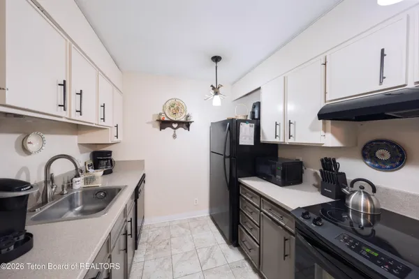 $850,000 | 7170 North Rachel Way, Unit B5, Teton Village, WY 83025
