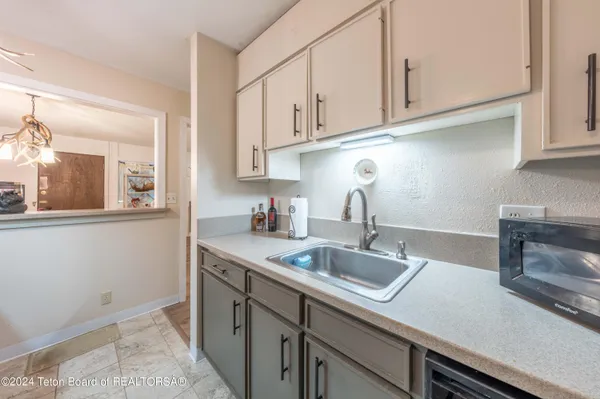 $850,000 | 7170 North Rachel Way, Unit B5, Teton Village, WY 83025