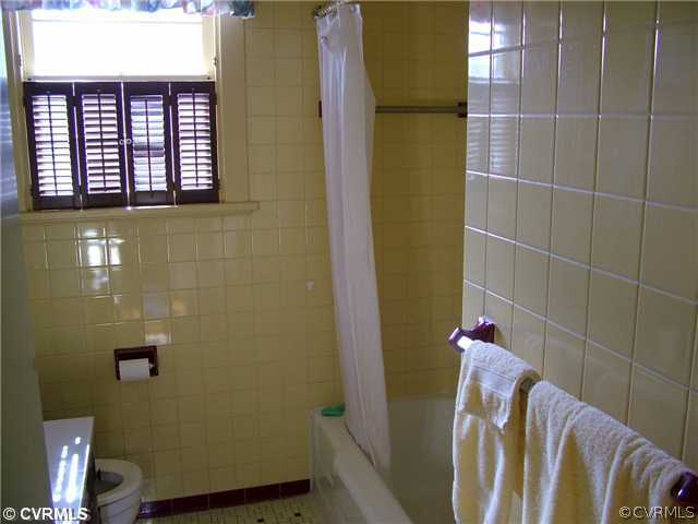6015 Brookfield Road Richmond, VA 23227 - Photo 20 of 22 Other - main hall bath has the cleanest, older cer