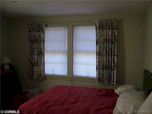 6015 Brookfield Road Richmond, VA 23227 - Photo 8 of 22 Bedroom - second of three bedrooms