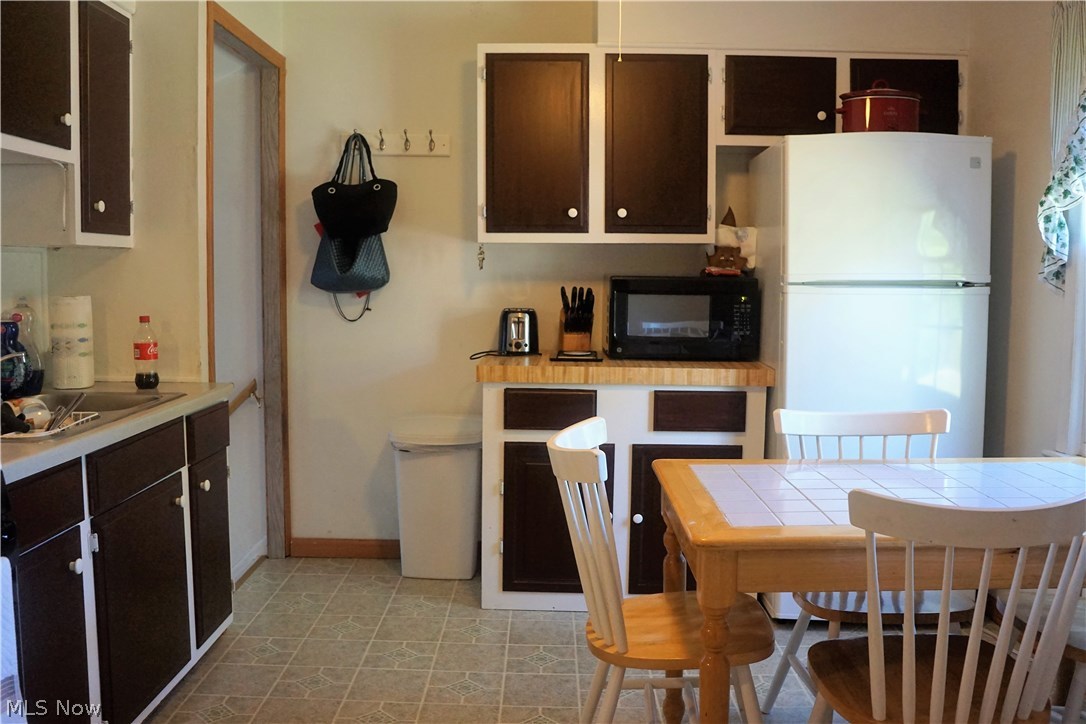 16901 Martha Road Cleveland, OH 44135 - Photo 2 of 22 Gallery Image 2