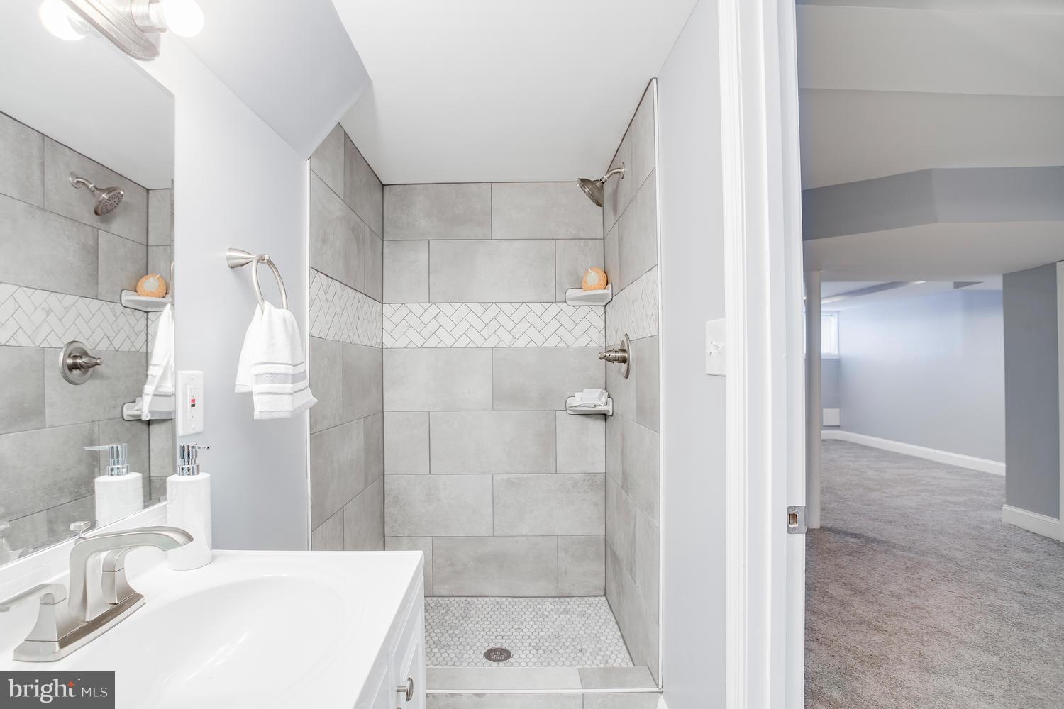 1504 East Cold Spring Lane Baltimore, MD 21218 - Photo 20 of 29 Bath