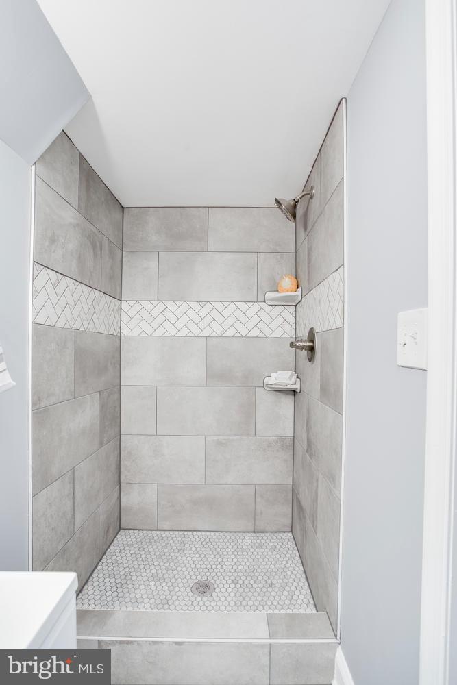 1504 East Cold Spring Lane Baltimore, MD 21218 - Photo 21 of 29 Bath