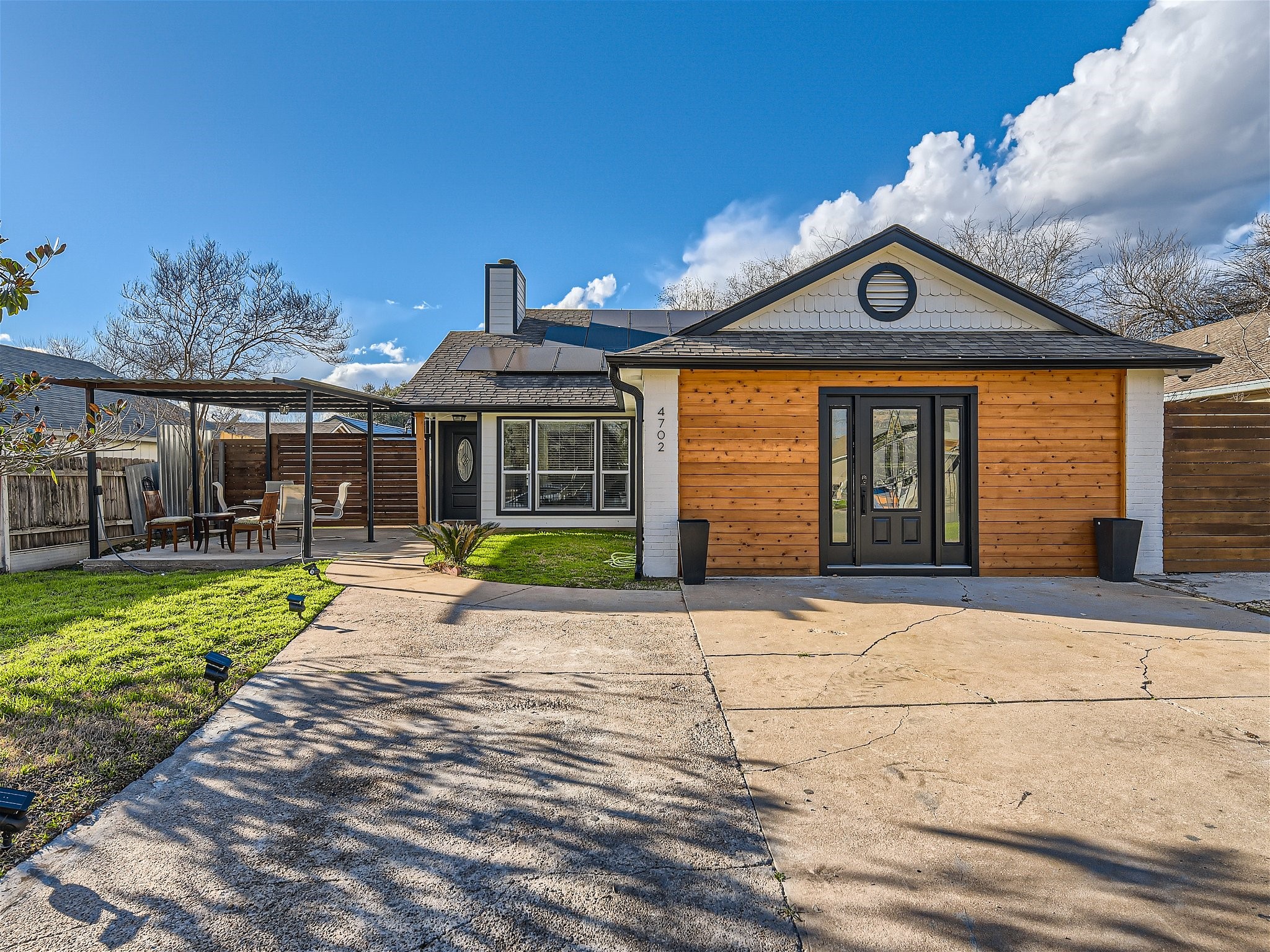 4702 Crest Oak Road Austin, TX 78744 - Photo 1 of 1 Gallery Image 1