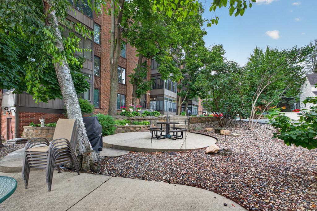 317 6th Avenue Southwest, Unit 206 Rochester, MN 55902 - Photo 29 of 34