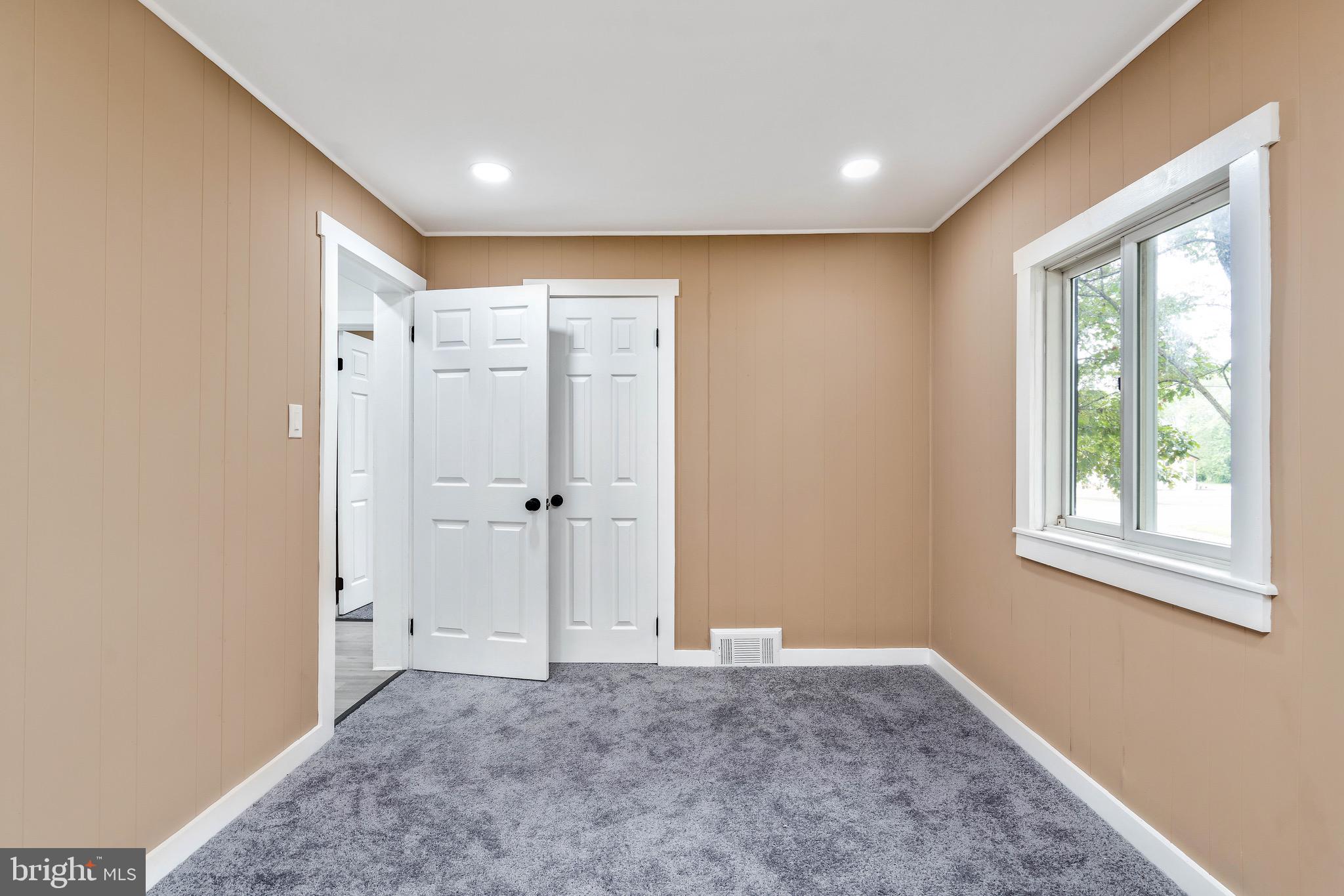 485 Lummistown Road Cedarville, NJ 08311 - Photo 14 of 34 a view of an empty room and window