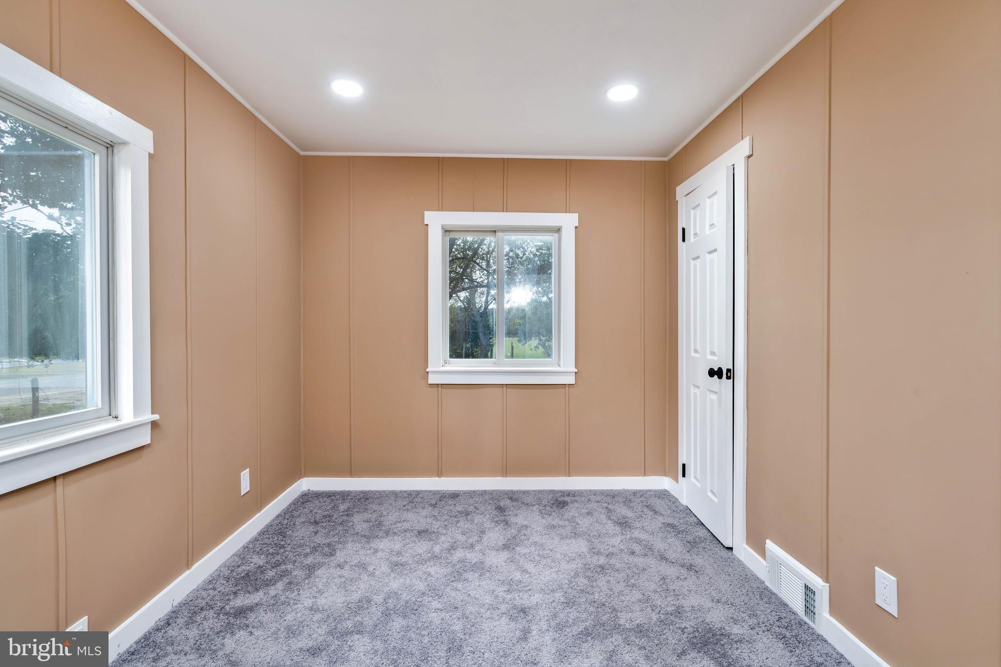485 Lummistown Road Cedarville, NJ 08311 - Photo 19 of 34 a view of an empty room and window