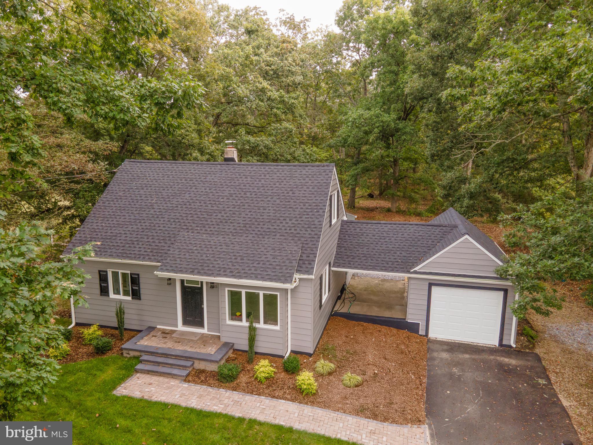 485 Lummistown Road Cedarville, NJ 08311 - Photo 3 of 34 front view of house with a yard