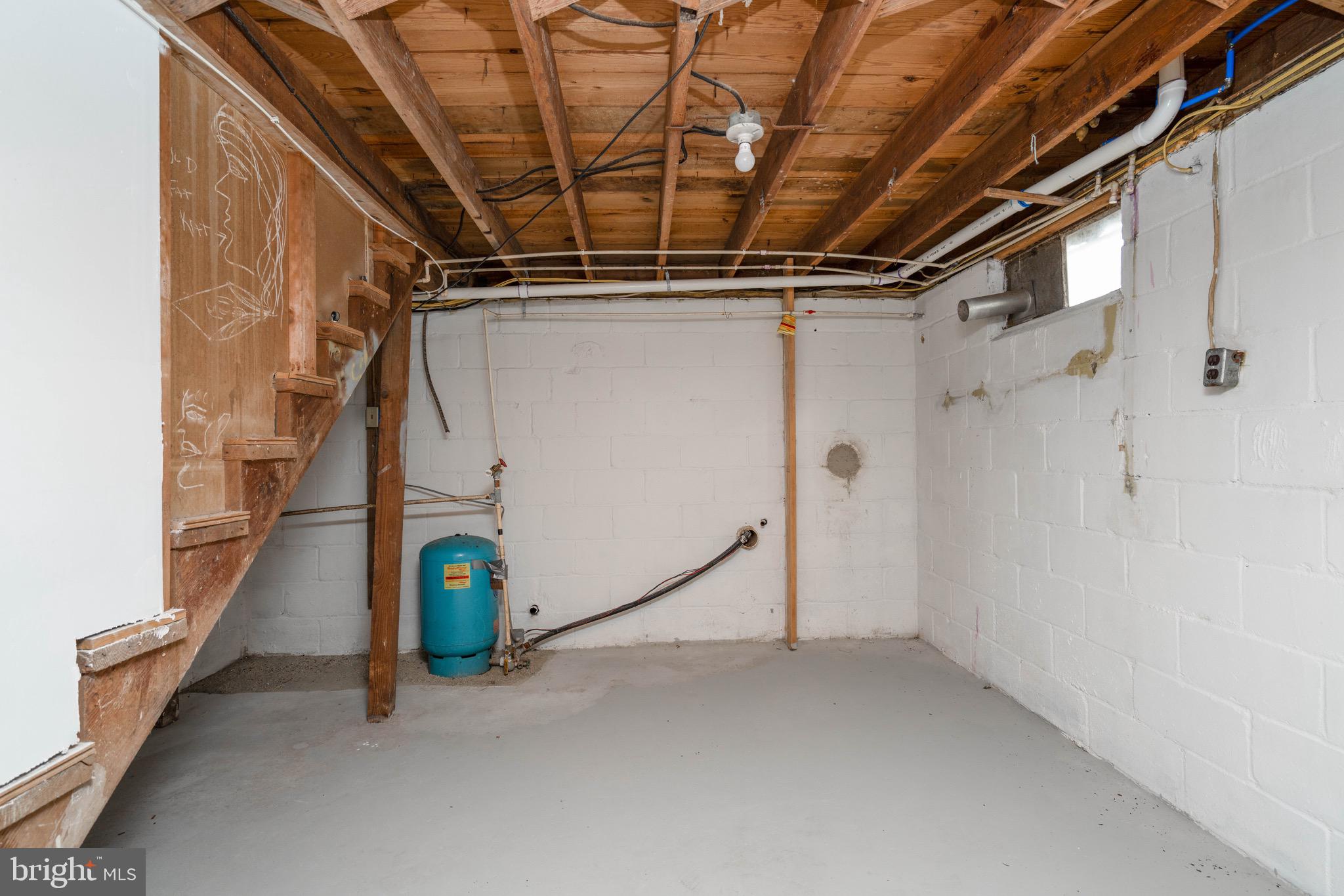 485 Lummistown Road Cedarville, NJ 08311 - Photo 32 of 34 a view of an empty room