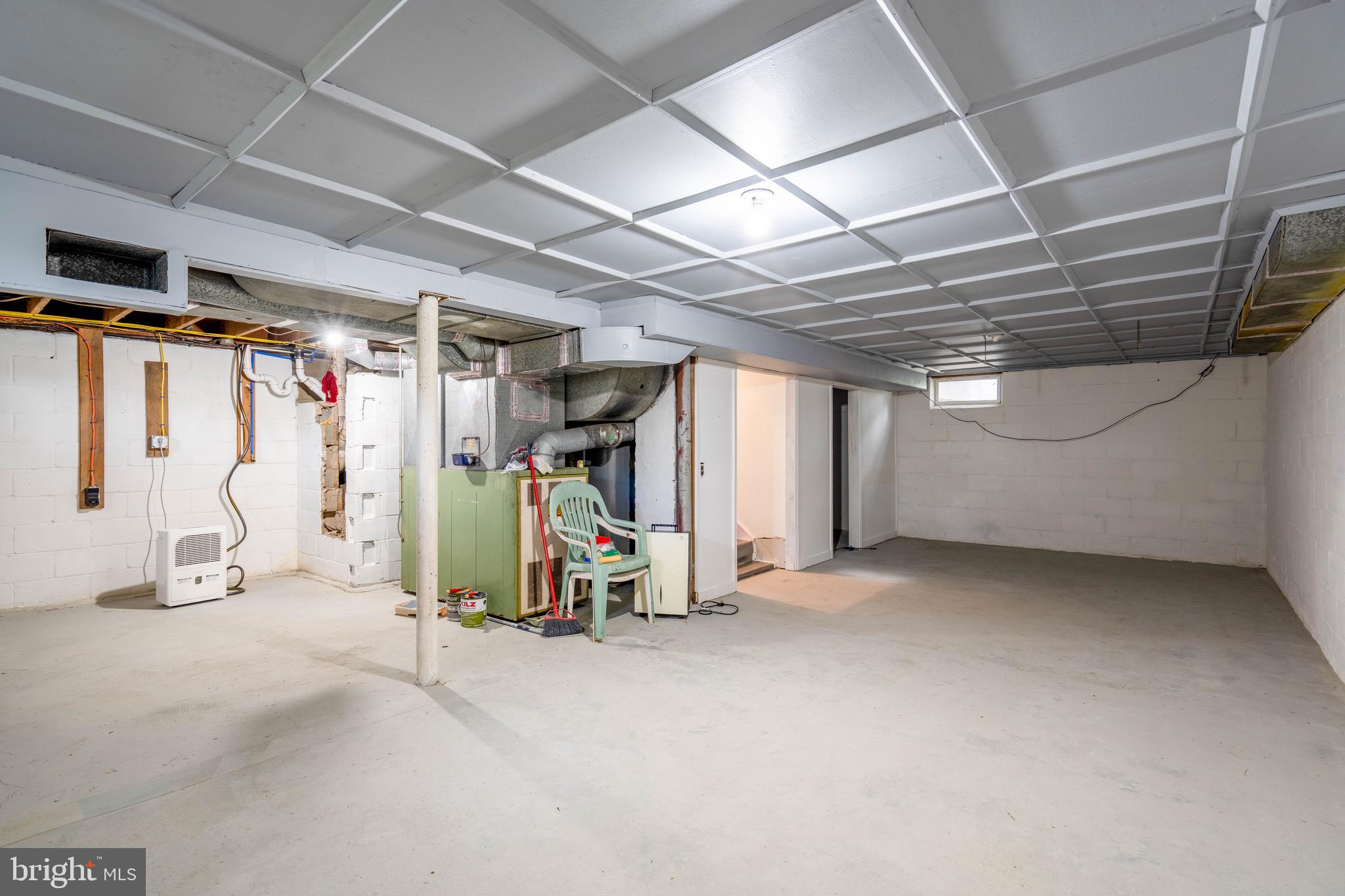 485 Lummistown Road Cedarville, NJ 08311 - Photo 34 of 34 a view of a room with gym equipment