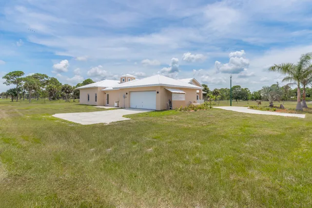 $1,200,000 | 4715 Blossom Ridge Place, Grant, FL 32949