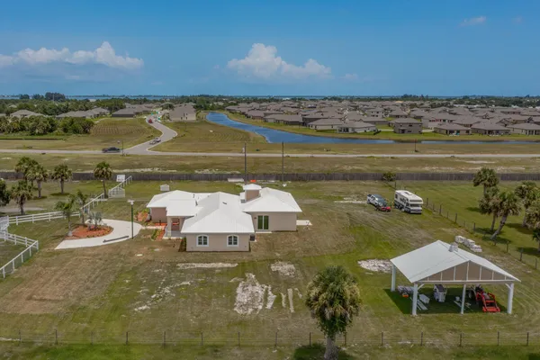 $1,190,000 | 4715 Blossom Ridge Place, Grant, FL 32949