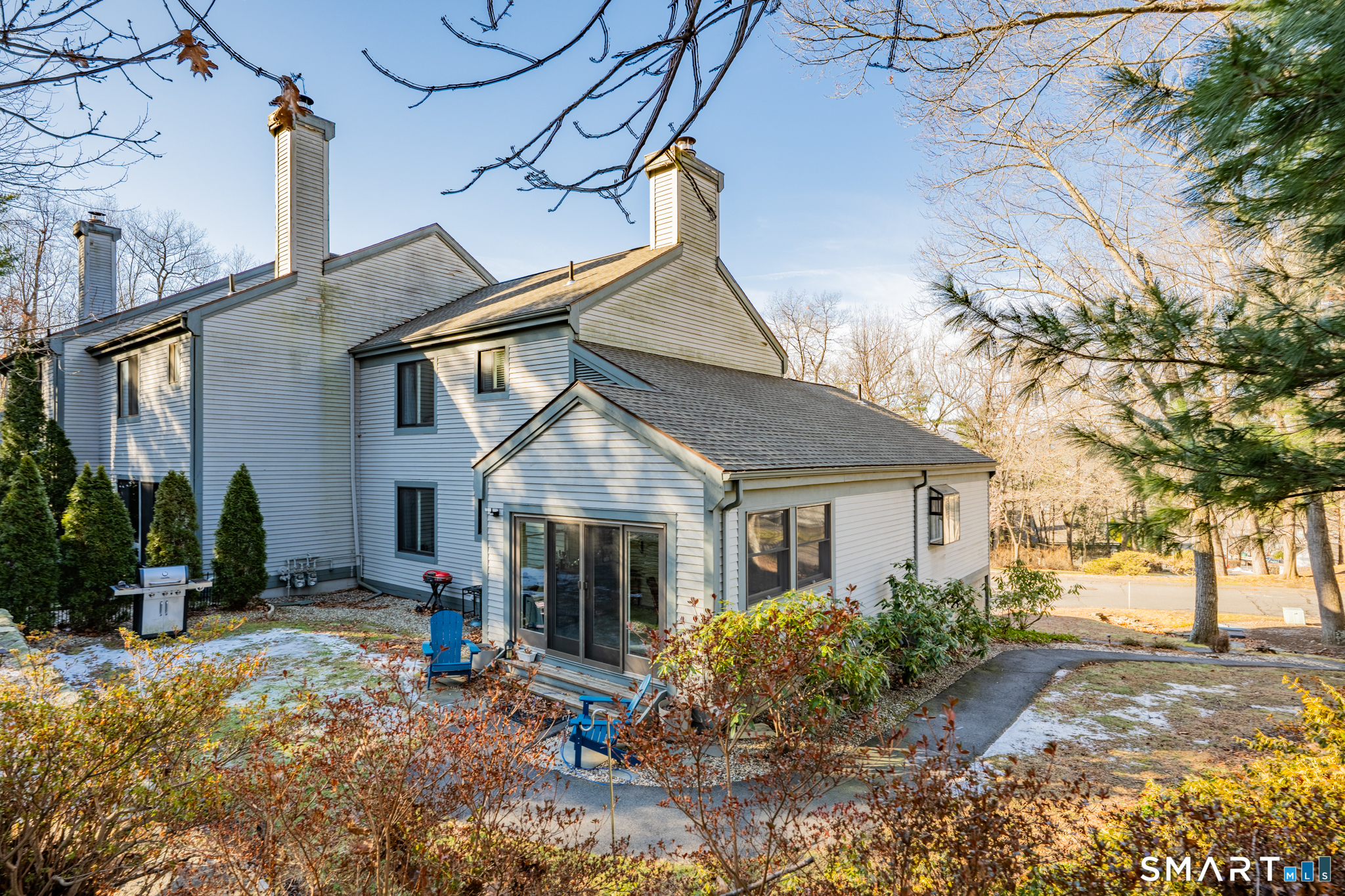 4 Strathmore Lane, Unit 4 Avon, CT 06001 - Photo 31 of 39