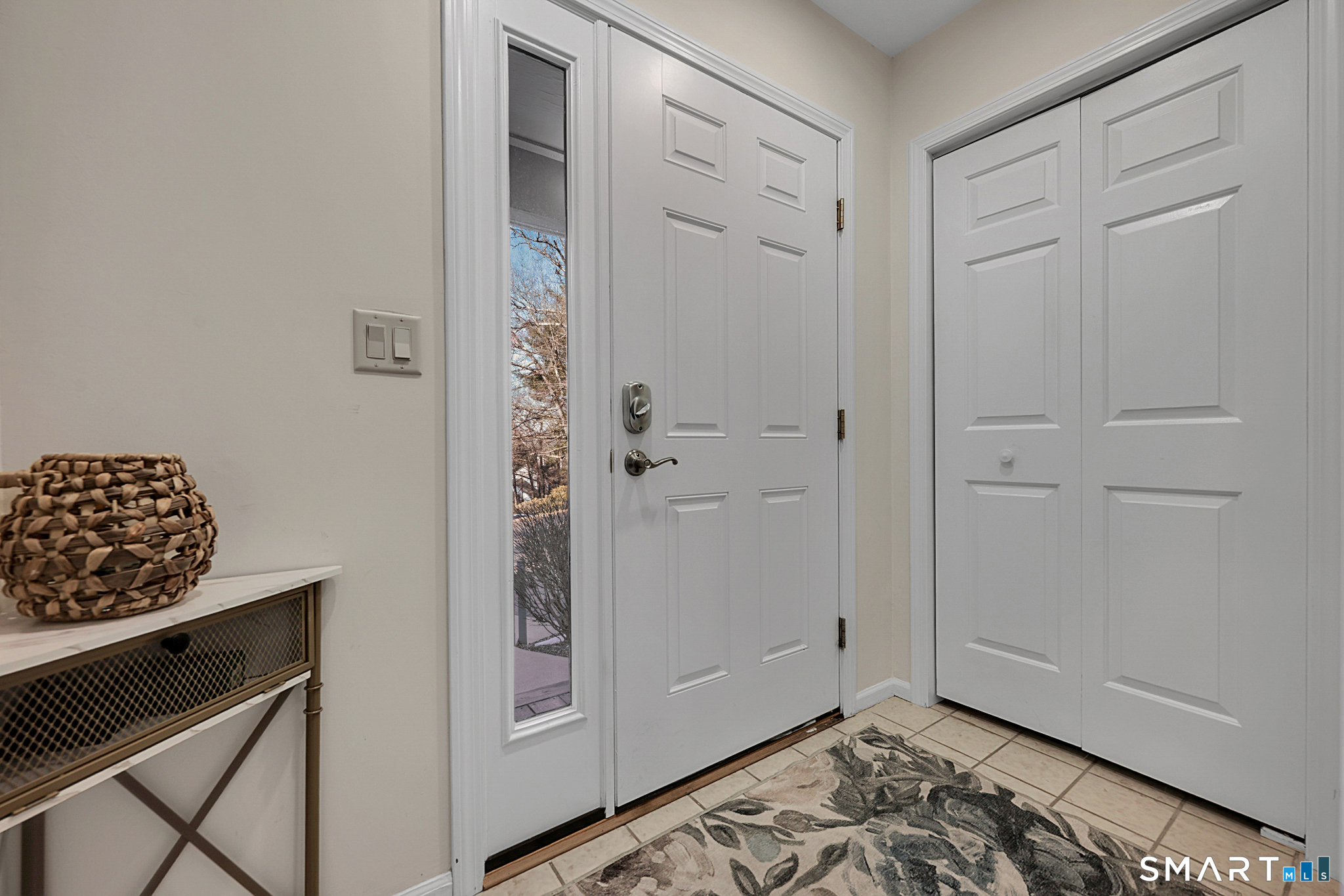 4 Strathmore Lane, Unit 4 Avon, CT 06001 - Photo 4 of 39