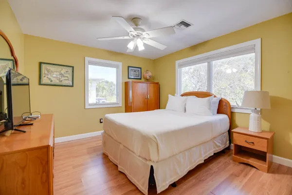 $900,000 | 216 Newfound Boulevard, Big Pine Key, FL 33043