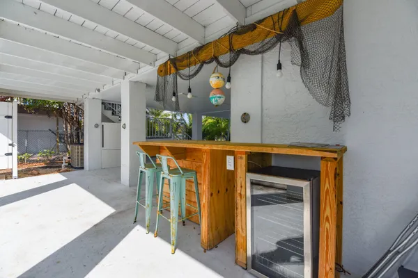 $900,000 | 216 Newfound Boulevard, Big Pine Key, FL 33043