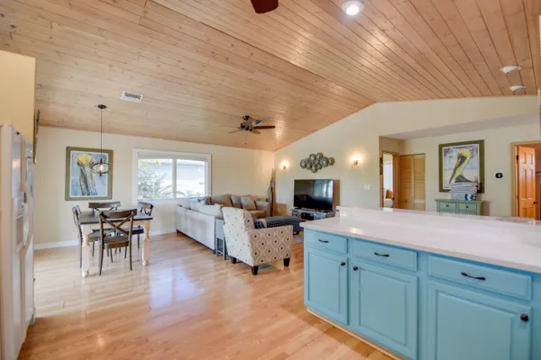 $900,000 | 216 Newfound Boulevard, Big Pine Key, FL 33043