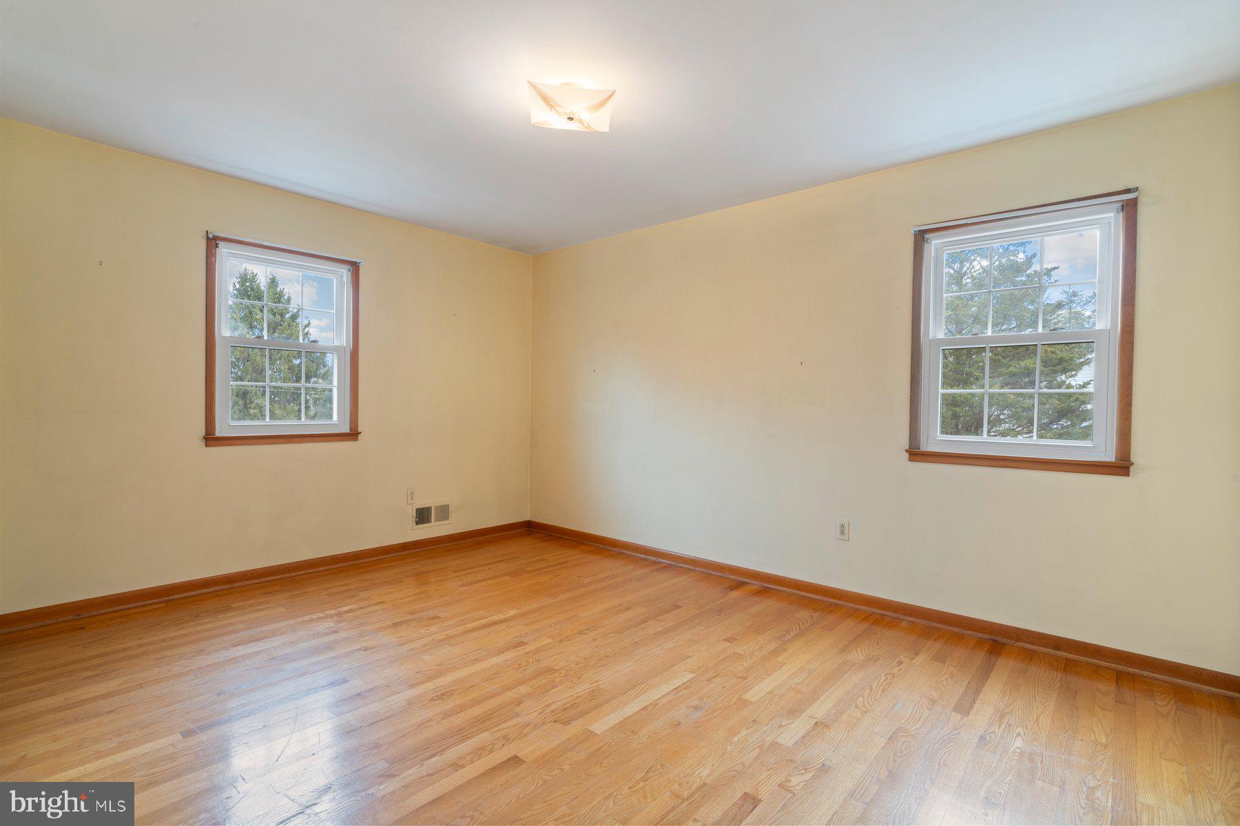 5811 Meadow Drive Frederick, MD 21702 - Photo 25 of 33 Bedroom 3