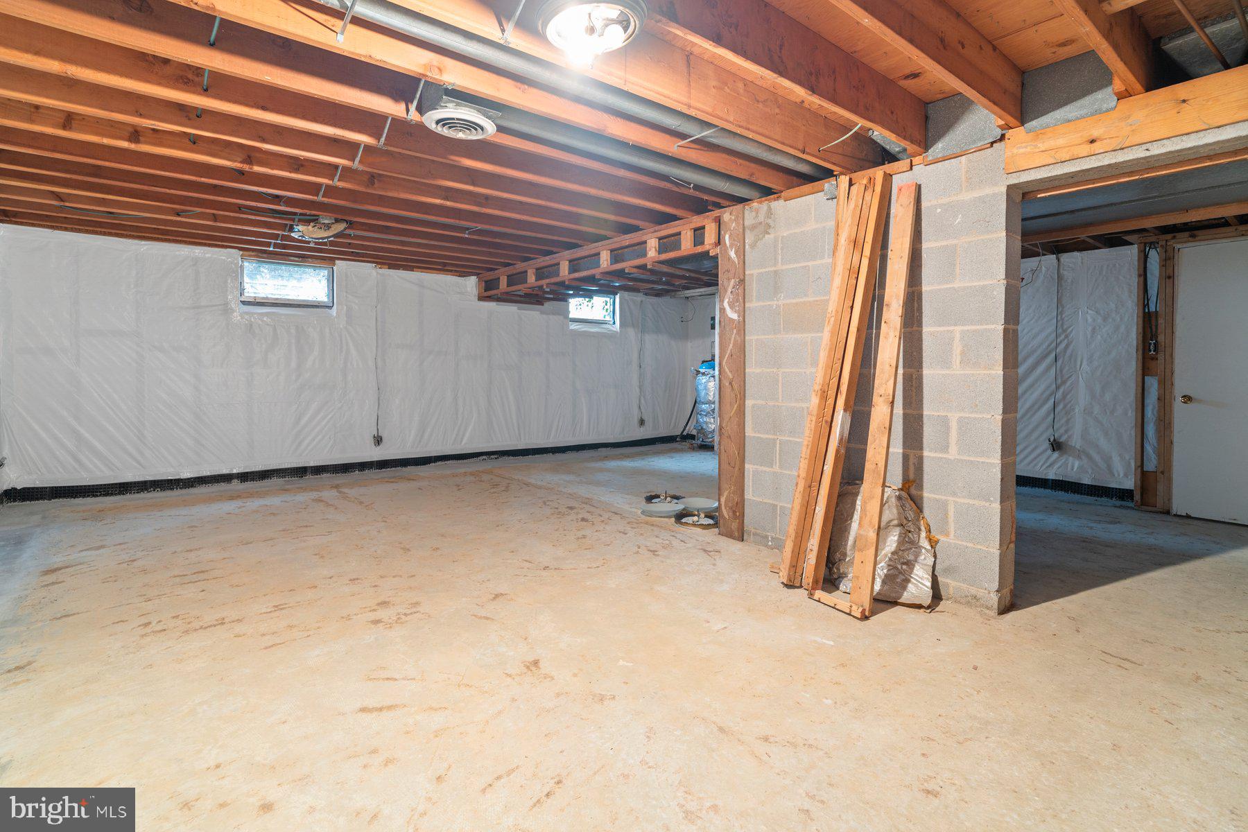 5811 Meadow Drive Frederick, MD 21702 - Photo 29 of 33 Large, unfinished basement