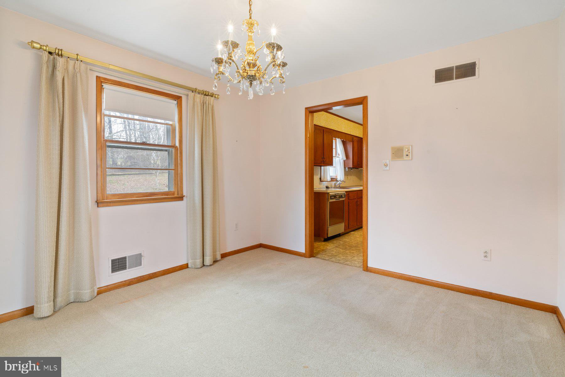 5811 Meadow Drive Frederick, MD 21702 - Photo 8 of 33 Dining Room into Kitchen