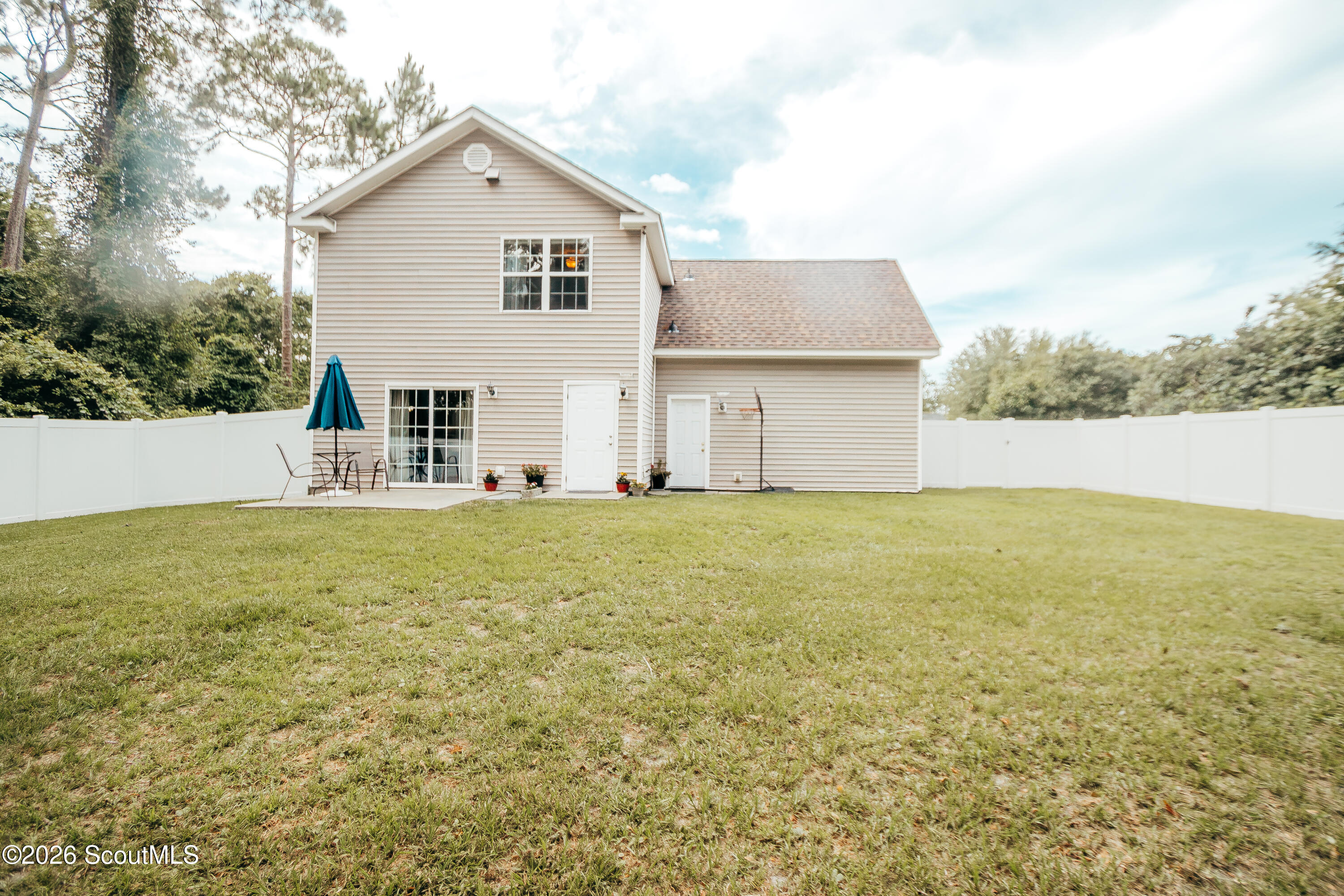 19 Shell Pointe Court Brunswick, GA 31525 - Photo 2 of 24 house-09